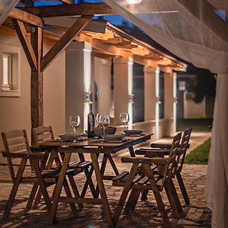 Villa Veneto Luxury Holidays Melíssia Dış mekan fotoğraf
